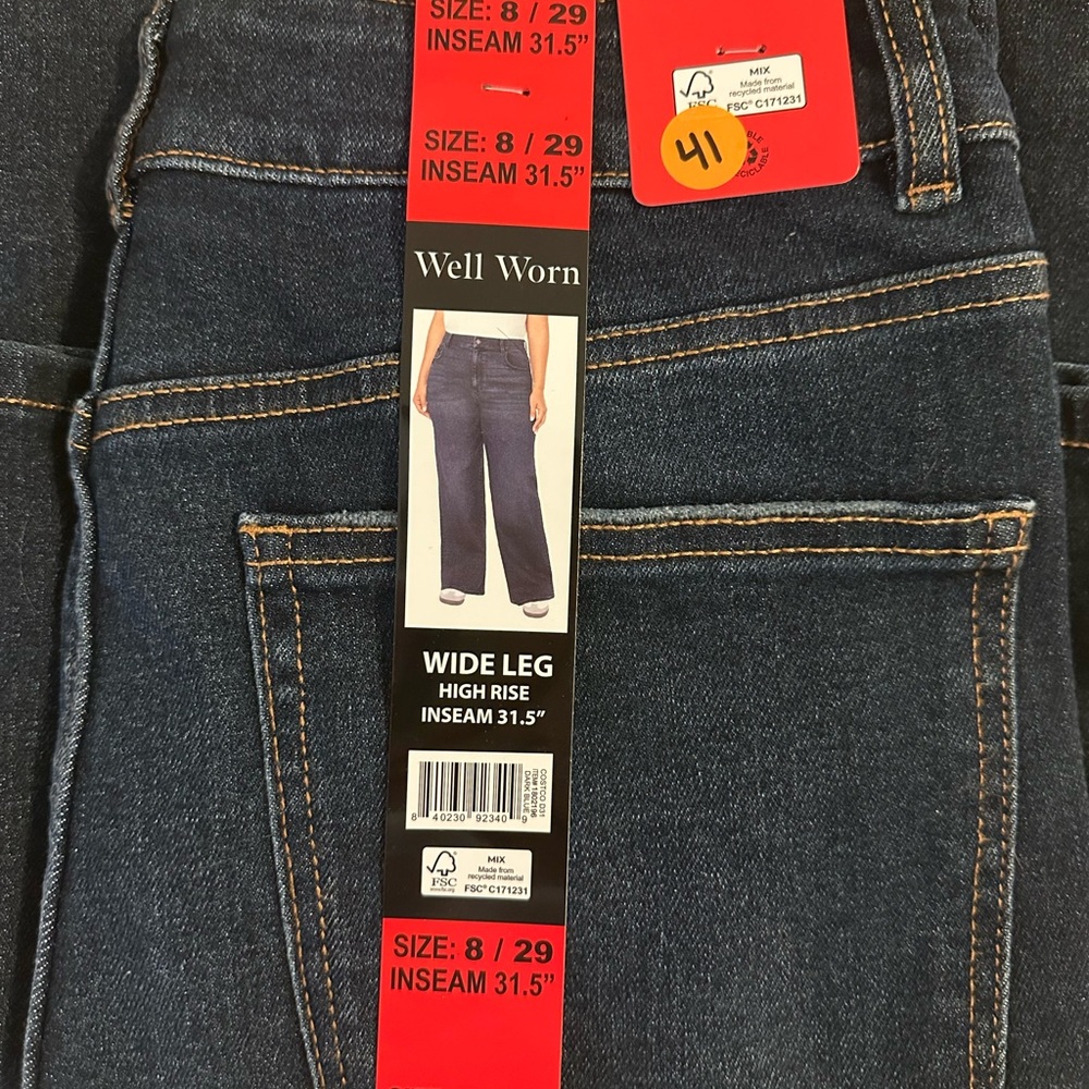 Well Worn Women's Flare Jeans NWT 8- Dark Blue